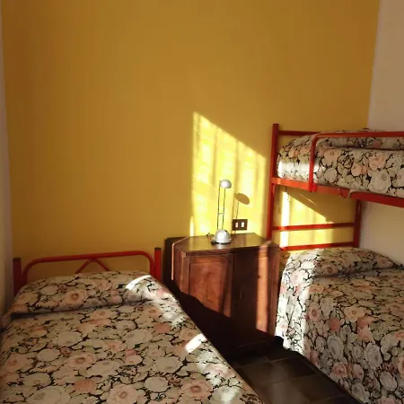 Casa Dina * ドマーゾ